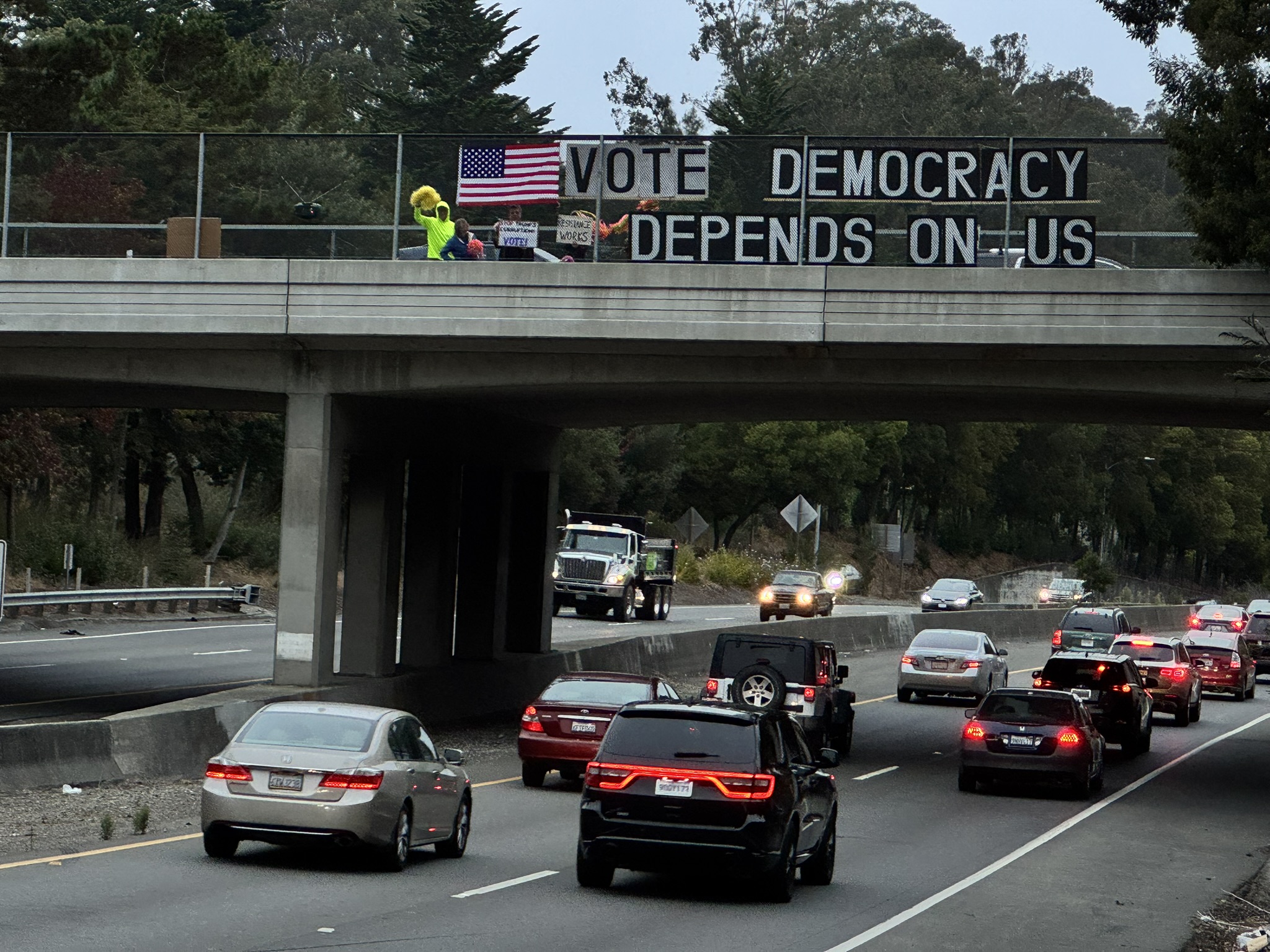 Overpass Visibility Brigade: β π Vote Early @Sheffield Ave./I- 580